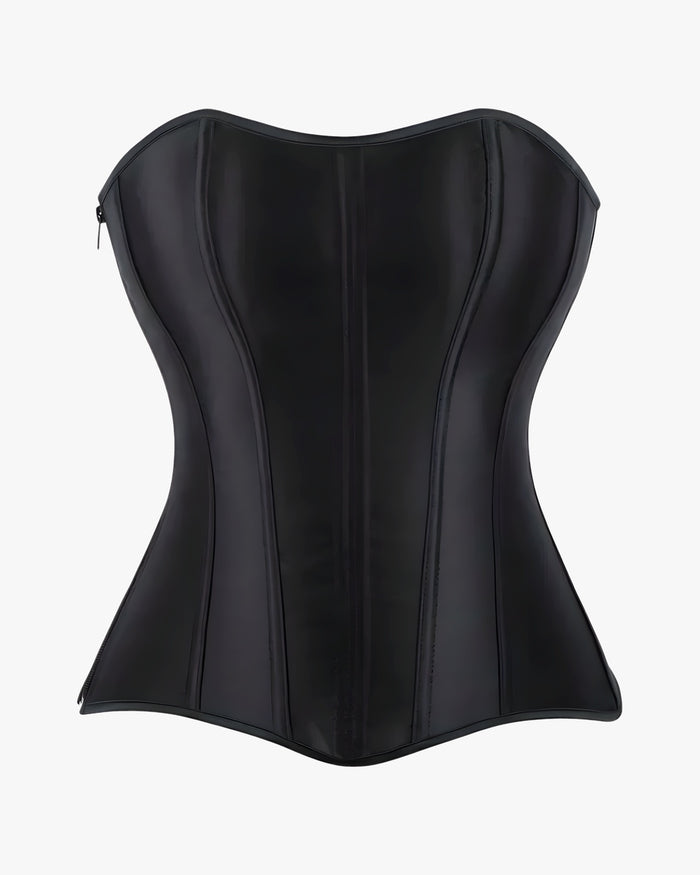 Top corset satin sur fond studio gris clair