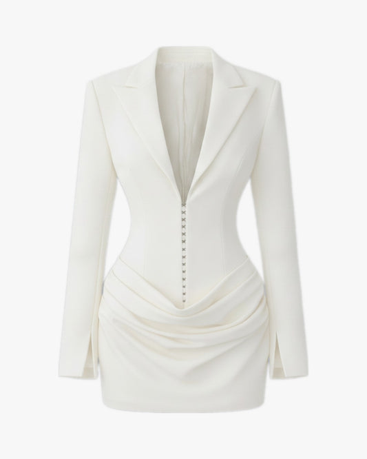 Blazer corset sur fond studio gris clair