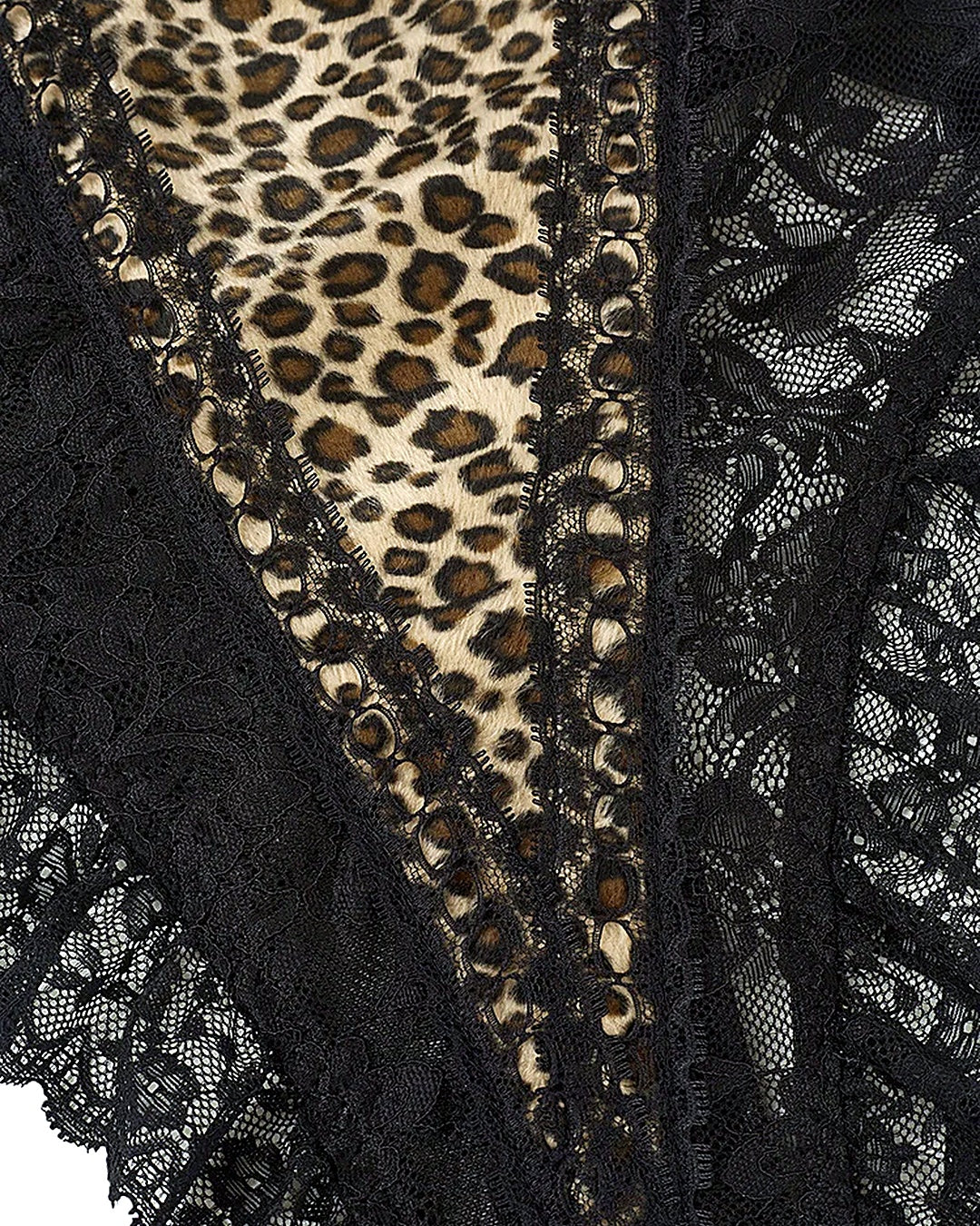 Zoom sur le détail du body corset dentelle, vue 3