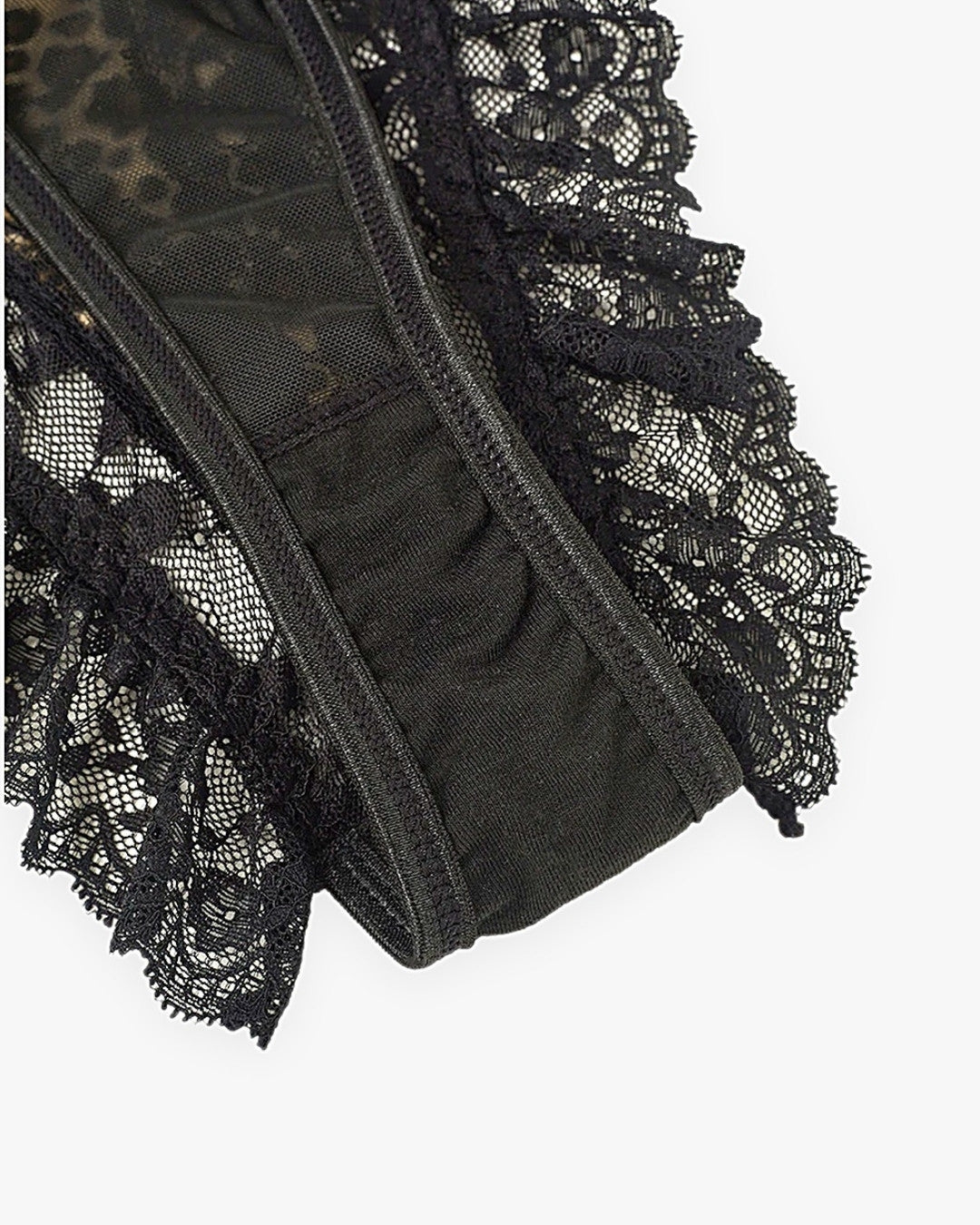 Zoom sur le détail du body corset dentelle, vue 5