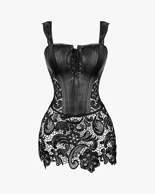 Corset cuir dentelle sur fond studio gris clair