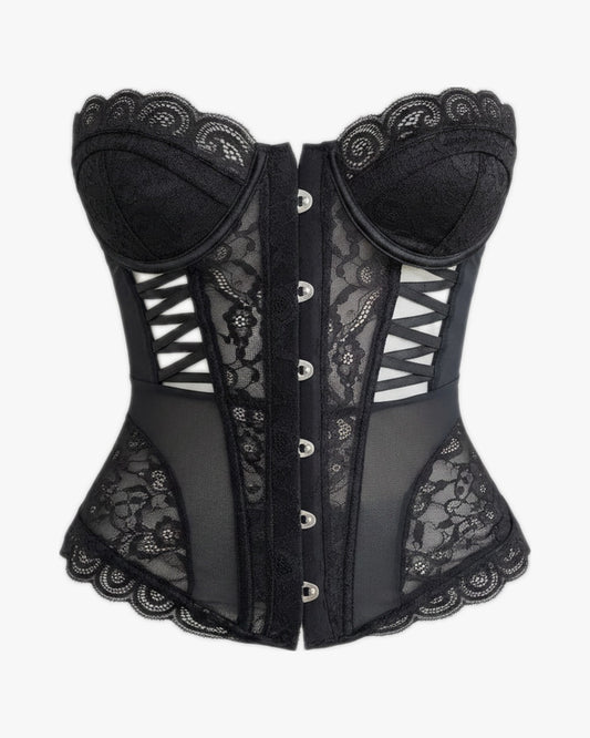 Corset dentelle sexy sur fond studio gris clair
