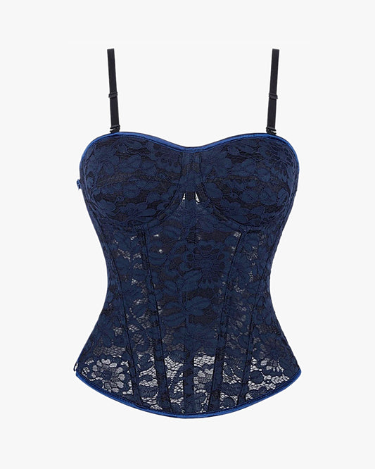 Corset en dentelle sur fond studio gris clair, vue 2