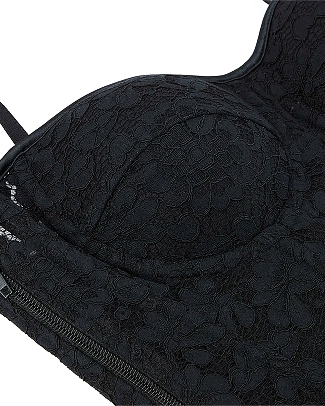 Zoom sur le détail du corset en dentelle, vue 4