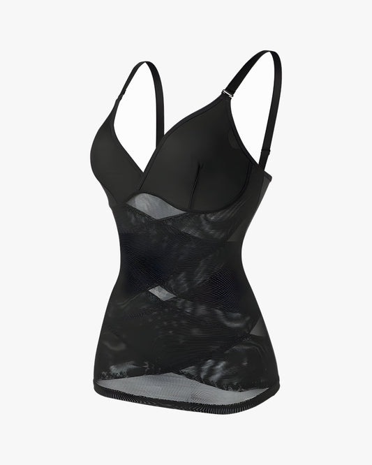 Corset minceur invisible sur fond studio gris clair