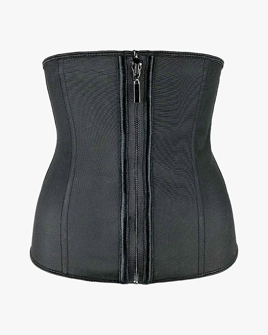 Gaine corset latex sur fond studio gris clair