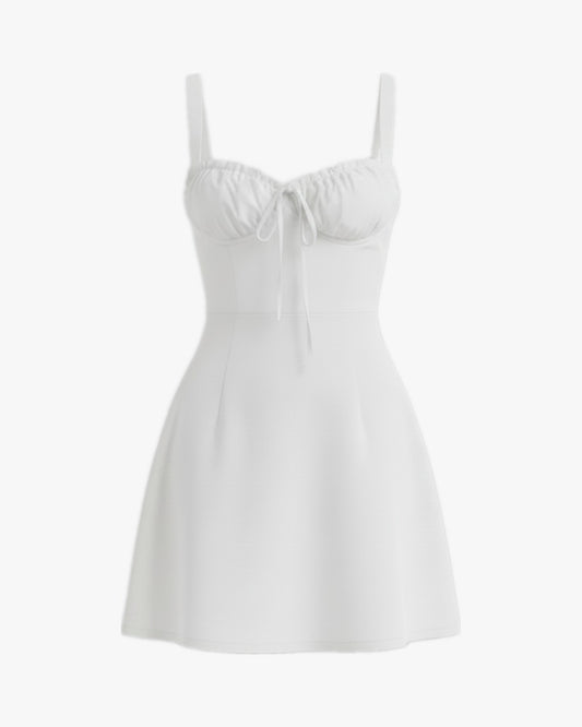 Robe corset à l'ancienne sur fond studio gris clair, vue 2