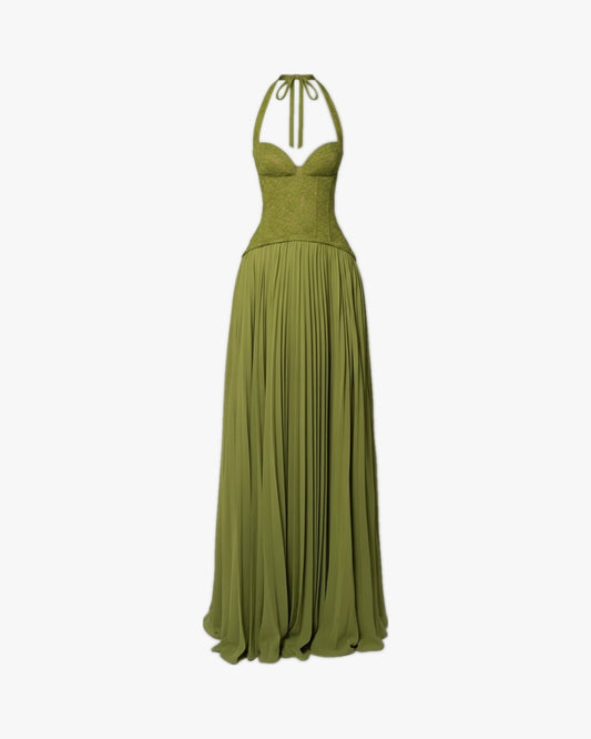 Robe corset vert sur fond studio gris clair
