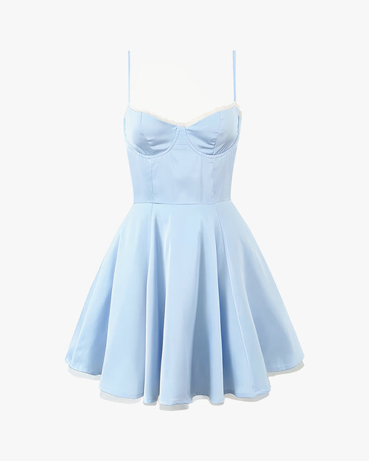 Robe style corset sur fond studio gris clair, vue 2